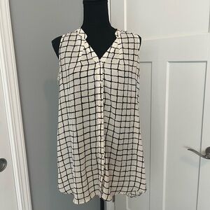 Motherhood Maternity Top. Size Small